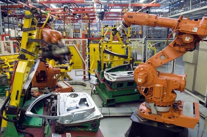 ¿Robots destruyen empleo?