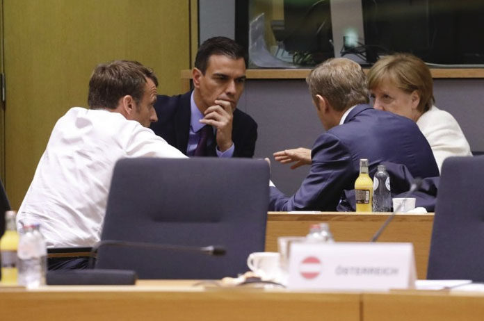 Emmanuel Macron, Pedro Sánchez, Angela Merkel, y Donald Tusk