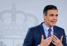 Traspasar, reprobar, suspender, o aguantar al madrileño Pedro Sánchez