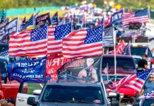 Seguidores de Donald Trump en West Palm Beach, Florida | CRISTOBAL HERRERA - ULASHKEVICH | Agencia EFE